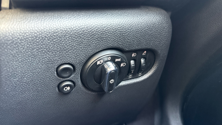 MINI Hatchback 1.5 Cooper Sport 3dr Petrol Hatchback